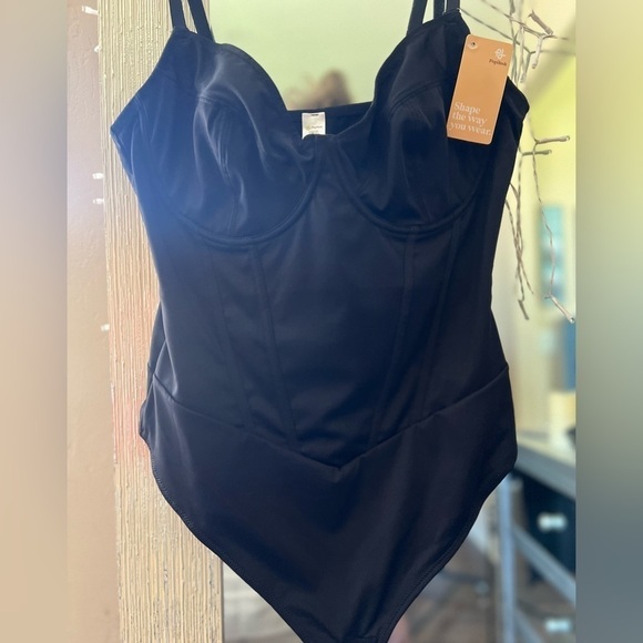 POPILUSH Shapewear Bodysuit Corset Style Thong - NWT - Picture 8 of 8